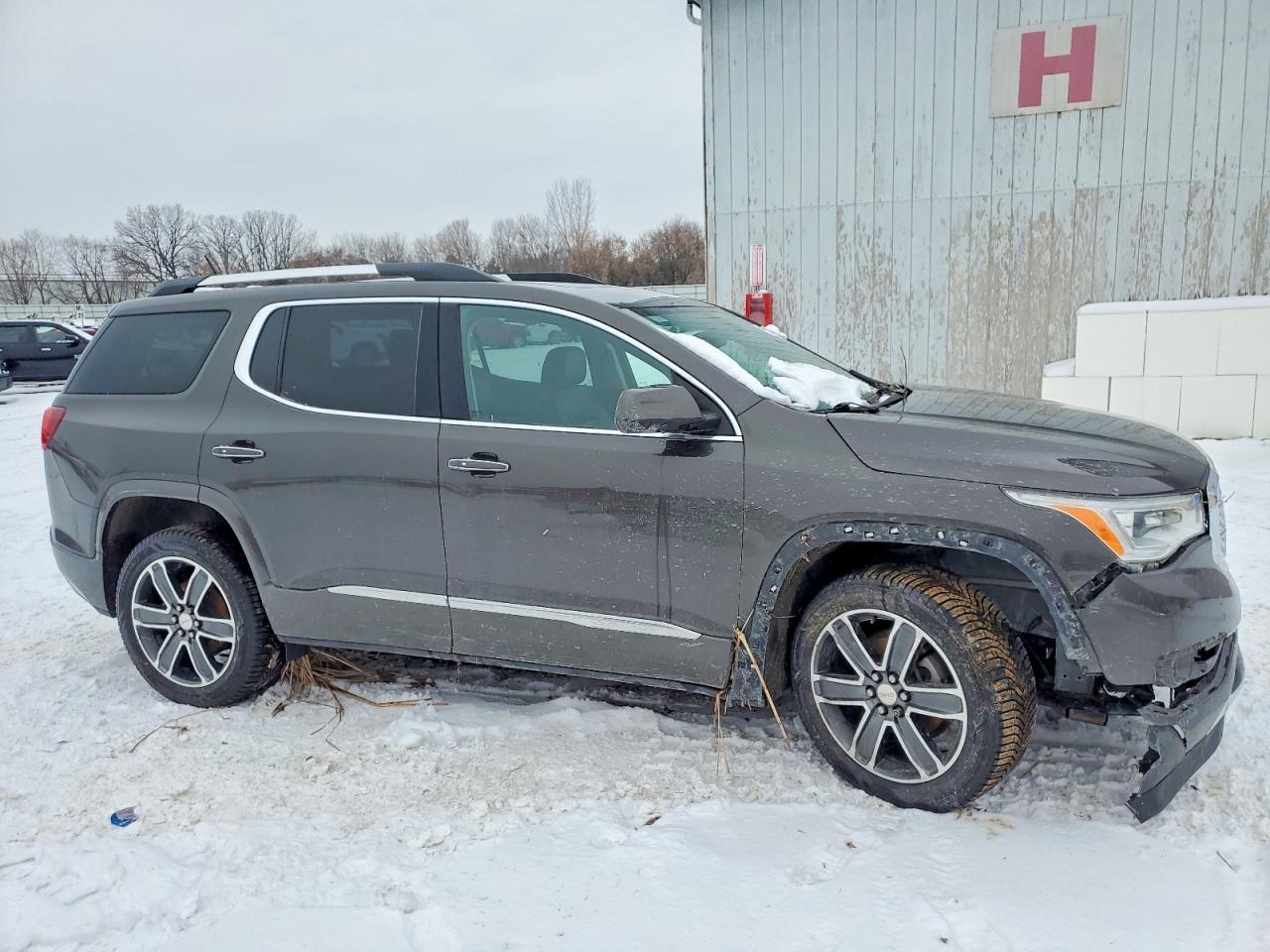 2019 GMC ACADIA DENALI photo 4
