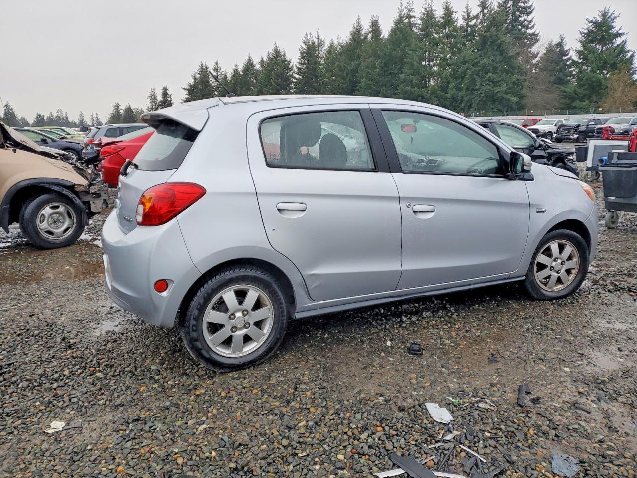 2015 MITSUBISHI MIRAGE ES photo 3