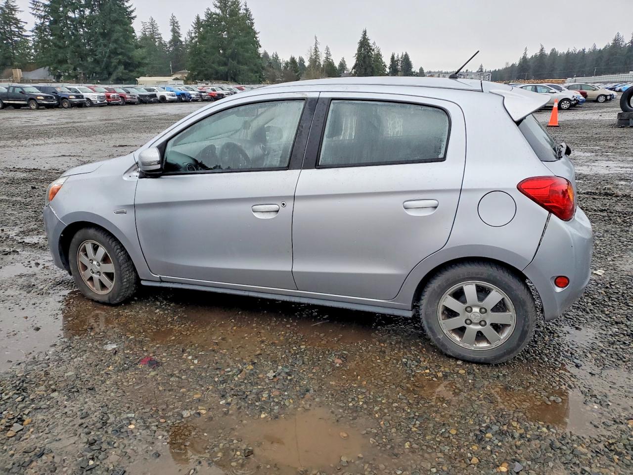 2015 MITSUBISHI MIRAGE ES photo 2