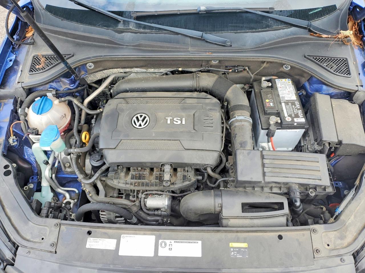 2017 VOLKSWAGEN PASSAT R-LINE photo 11