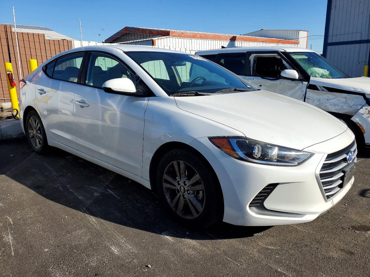2018 HYUNDAI ELANTRA SEL photo 4