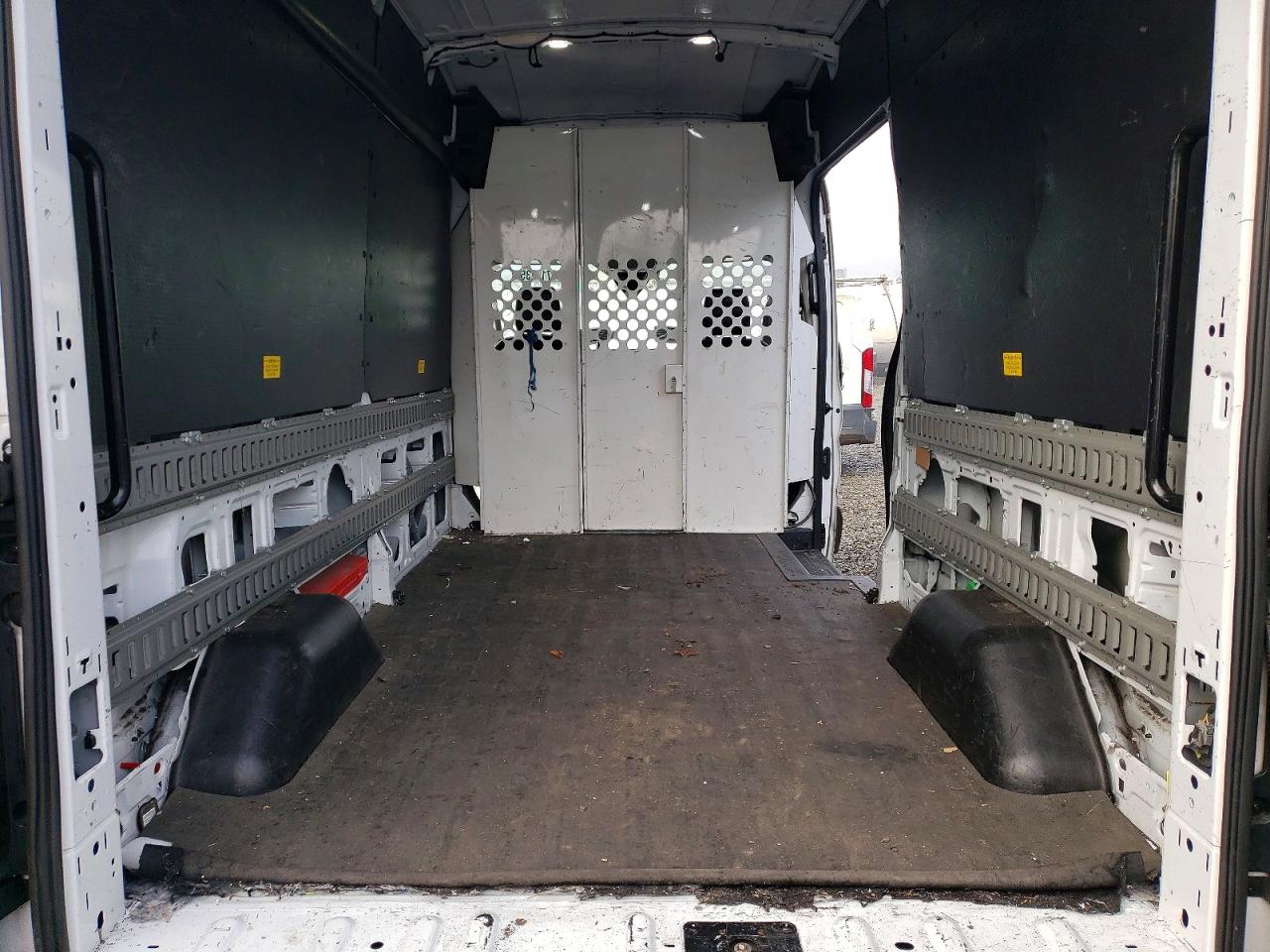 2020 FORD TRANSIT T-250 DELIVERY VAN photo 10