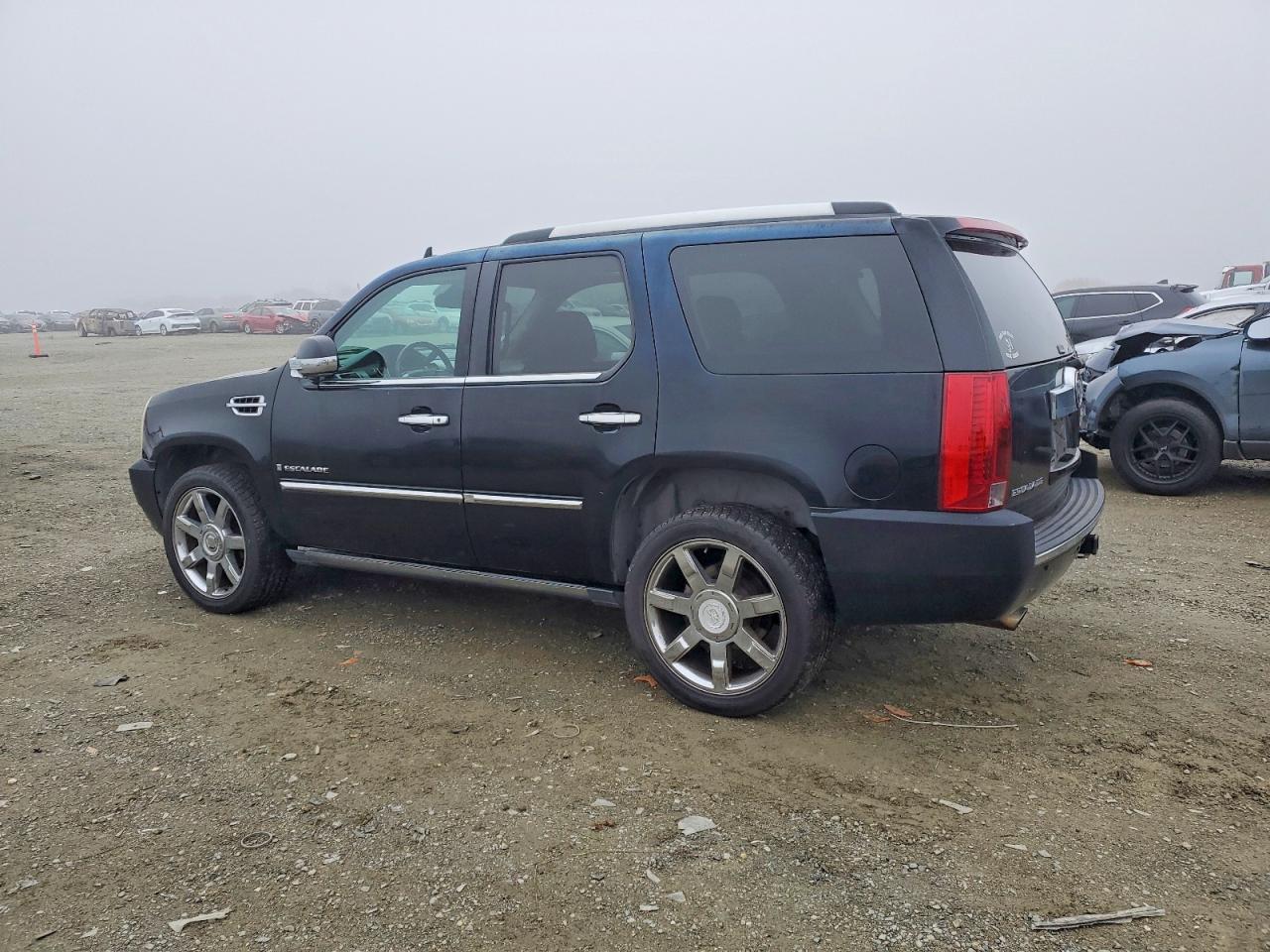 2007 CADILLAC ESCALADE LUXURY photo 2