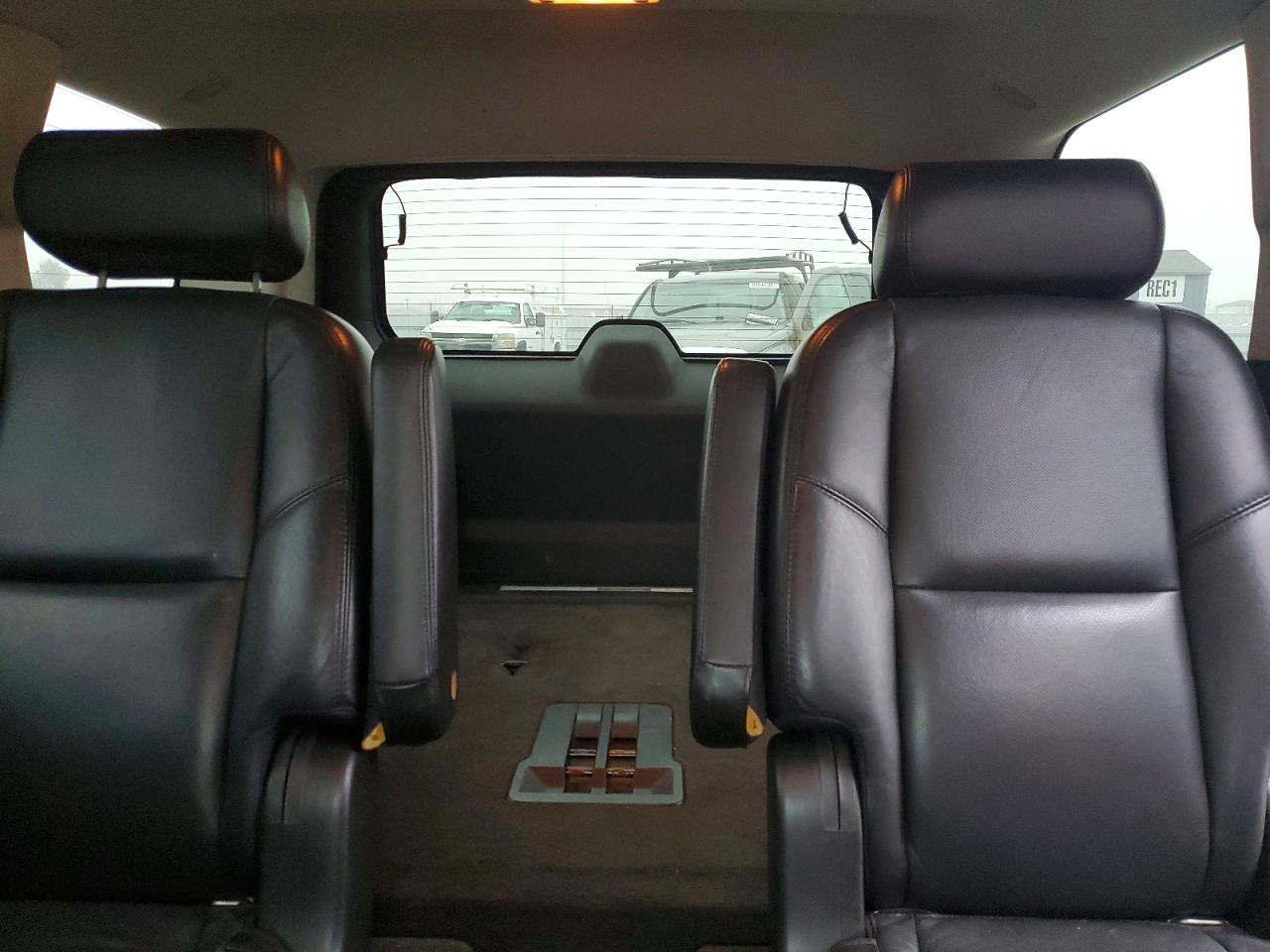 2007 CADILLAC ESCALADE LUXURY photo 10