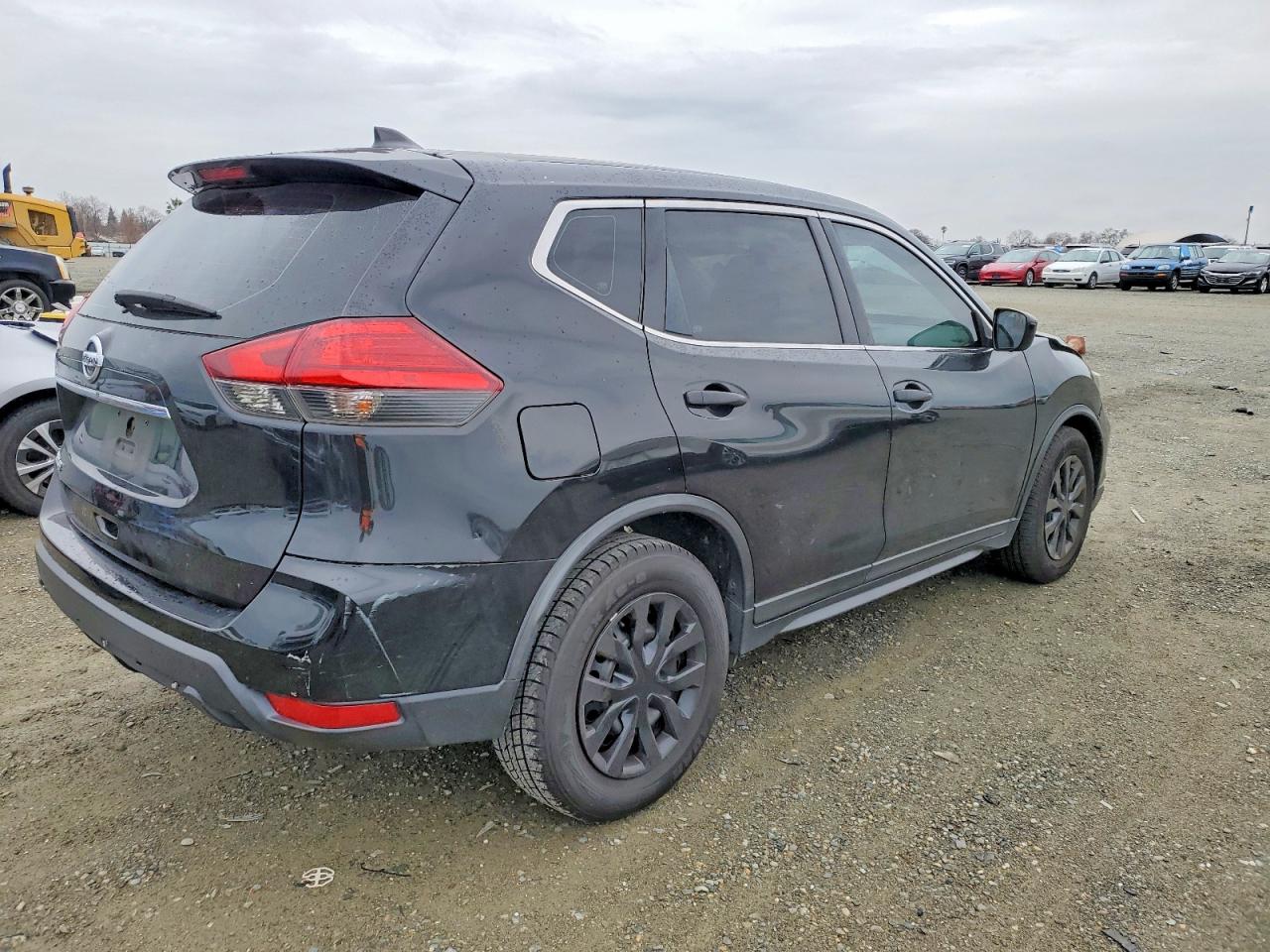 2017 NISSAN ROGUE S photo 3