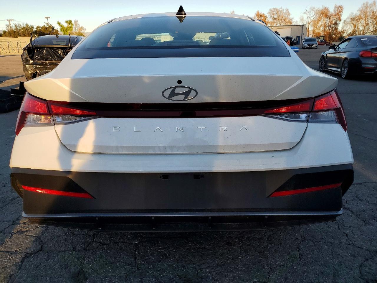 2025 HYUNDAI ELANTRA SE photo 6
