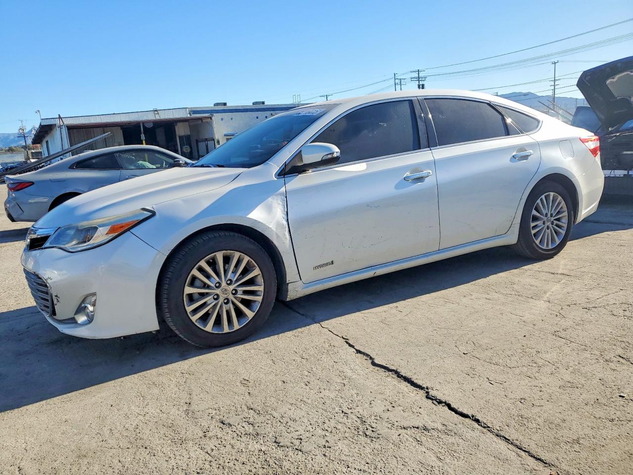 2013 TOYOTA AVALON