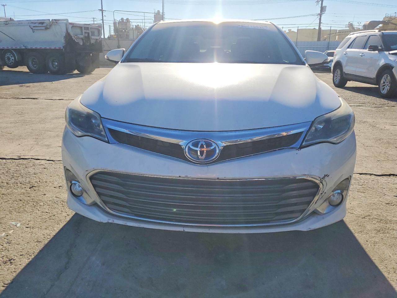 2013 TOYOTA AVALON HYBRID photo 5