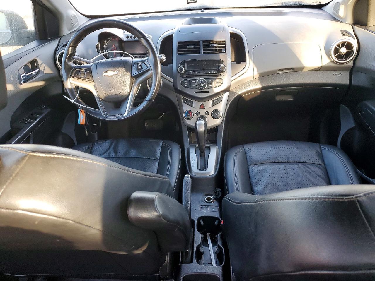 2012 CHEVROLET SONIC photo 8