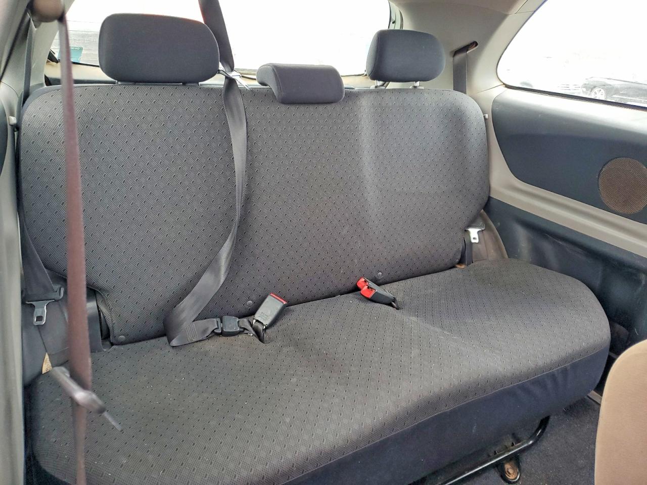 2009 TOYOTA YARIS photo 10
