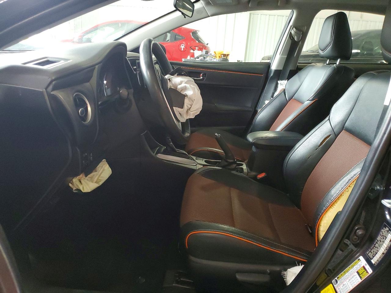 2017 TOYOTA COROLLA L photo 7