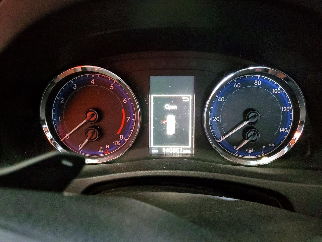 2017 TOYOTA COROLLA L photo 9