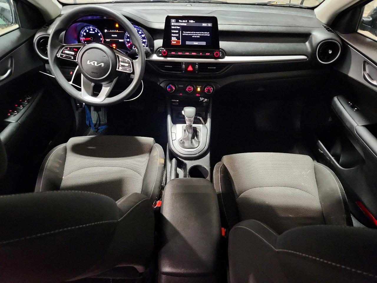 2023 KIA FORTE LX photo 8
