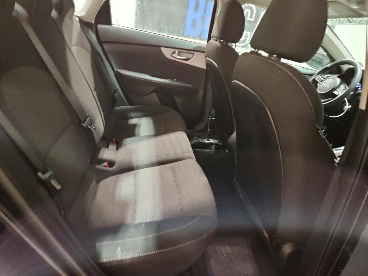 2023 KIA FORTE LX photo 10