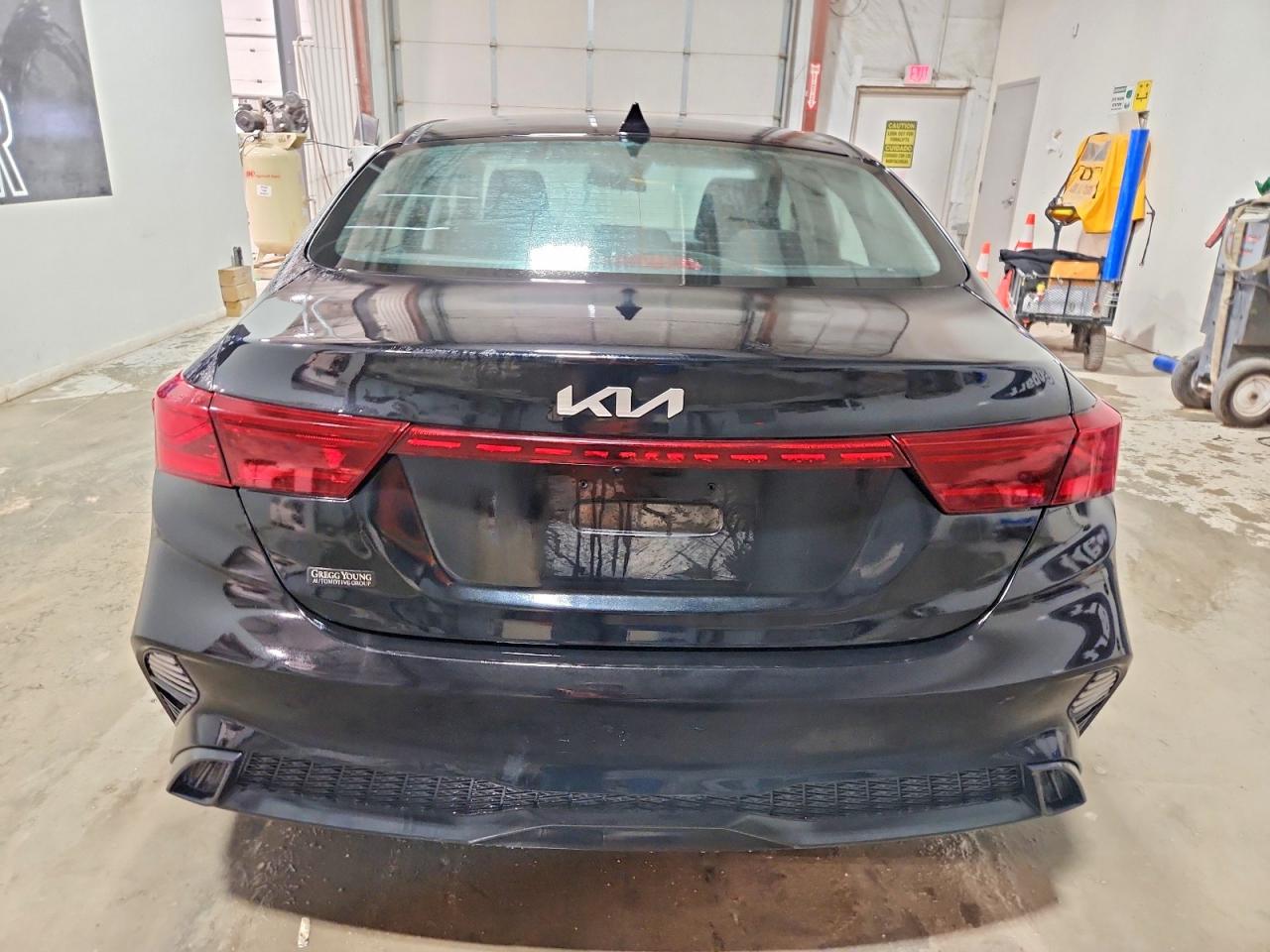 2023 KIA FORTE LX photo 6