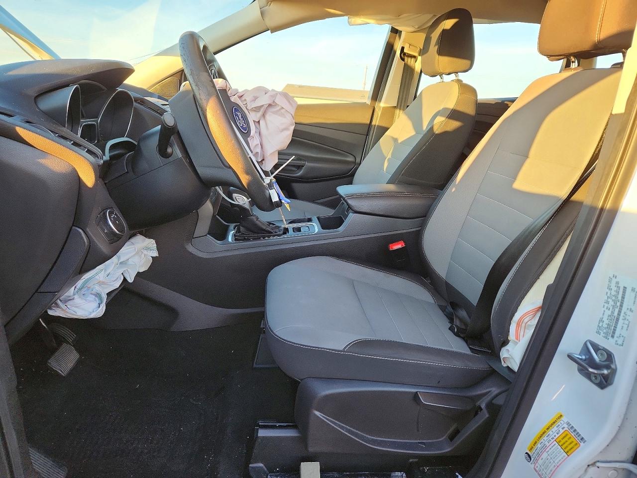 2017 FORD ESCAPE S photo 7