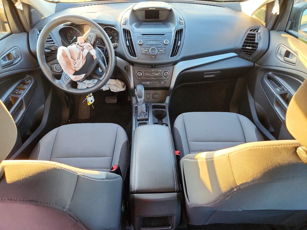 2017 FORD ESCAPE S photo 8