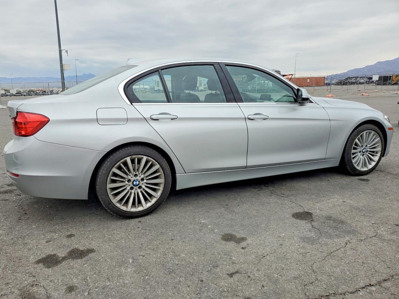 2012 BMW 328 I SULEV photo 3