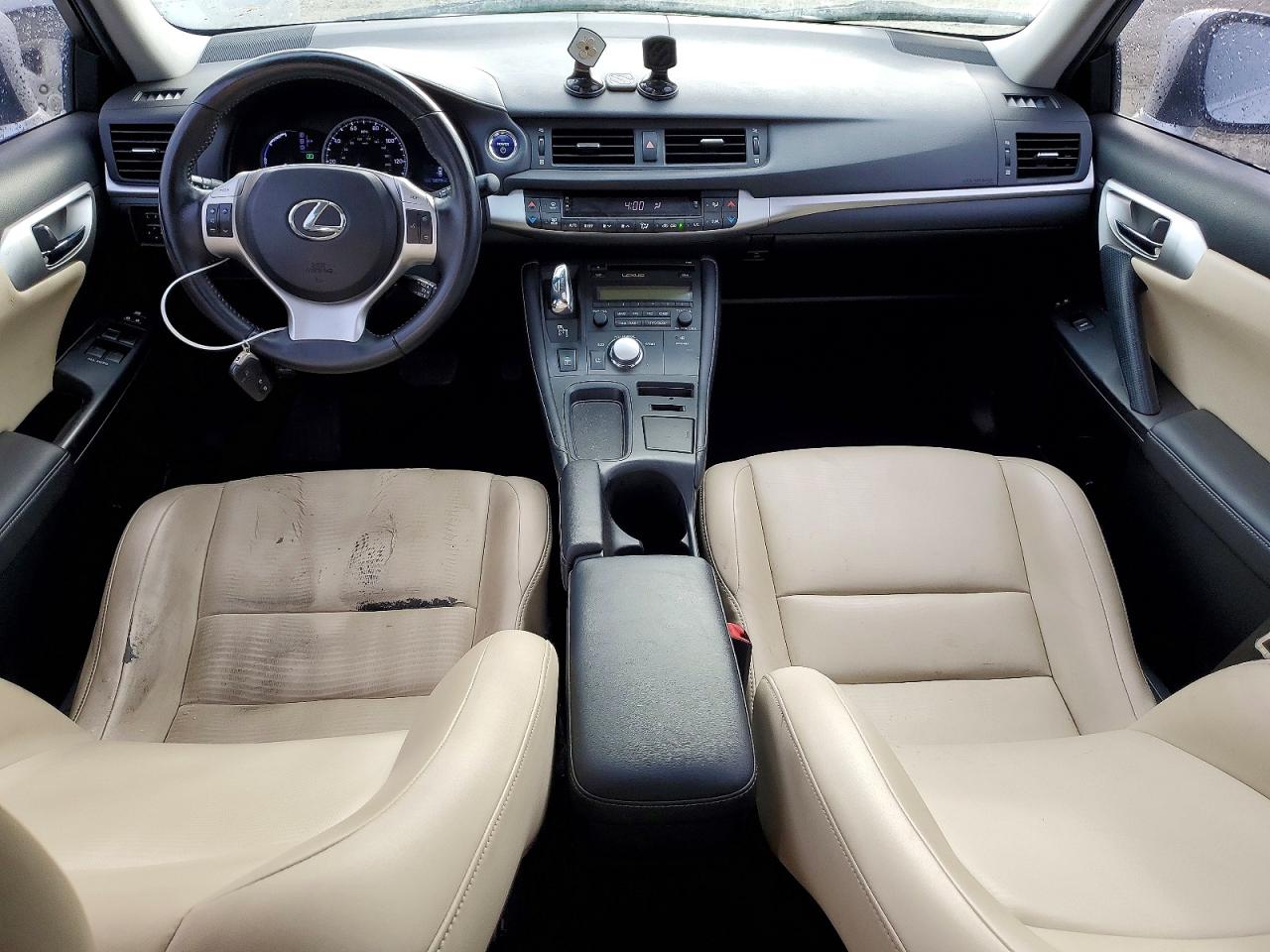 2013 LEXUS CT 200 photo 8