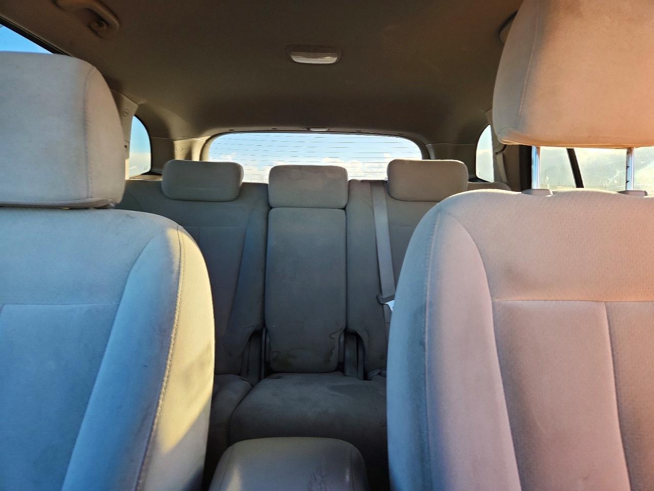 2009 HYUNDAI SANTA FE SE photo 10