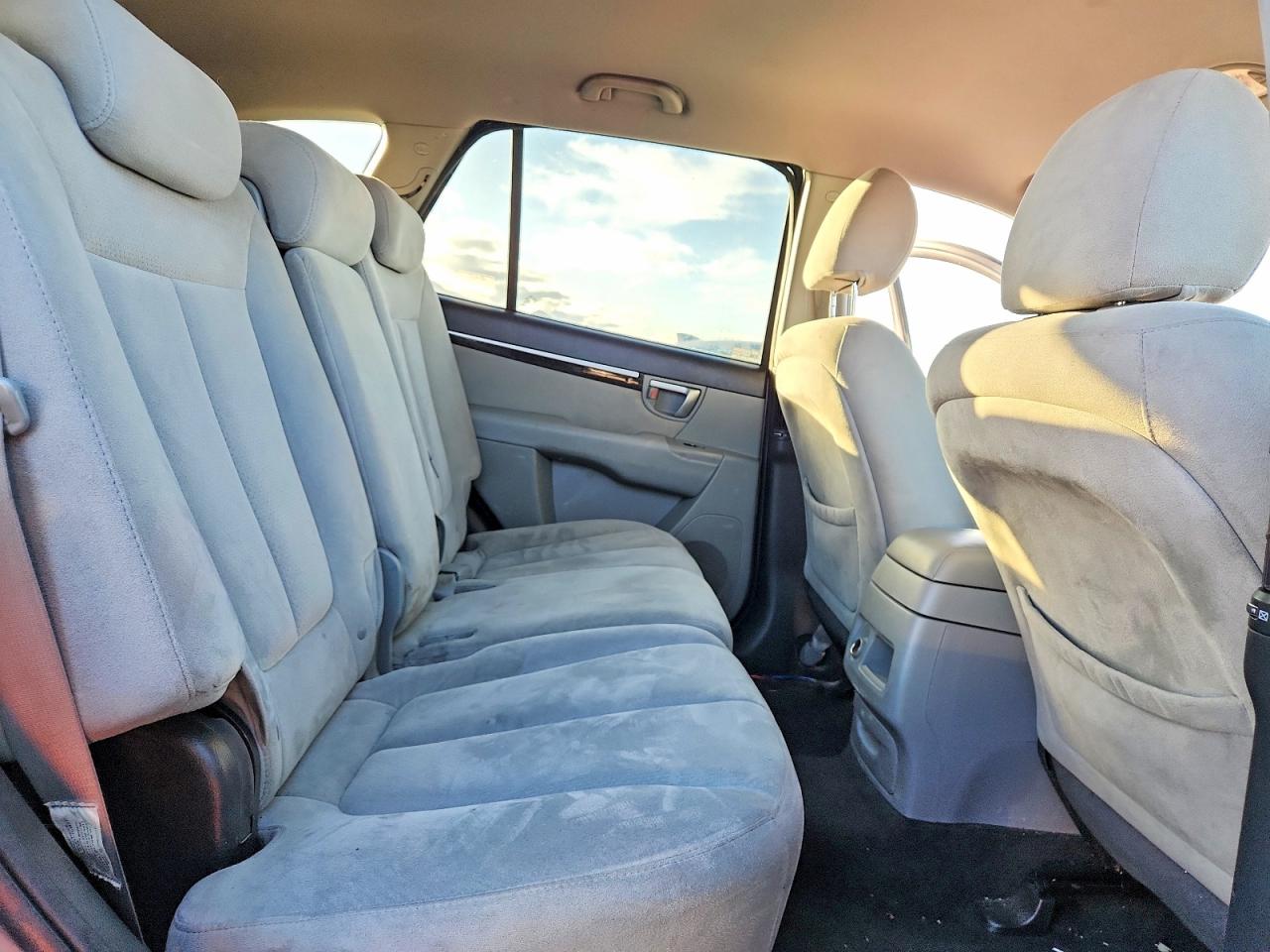 2009 HYUNDAI SANTA FE SE photo 11