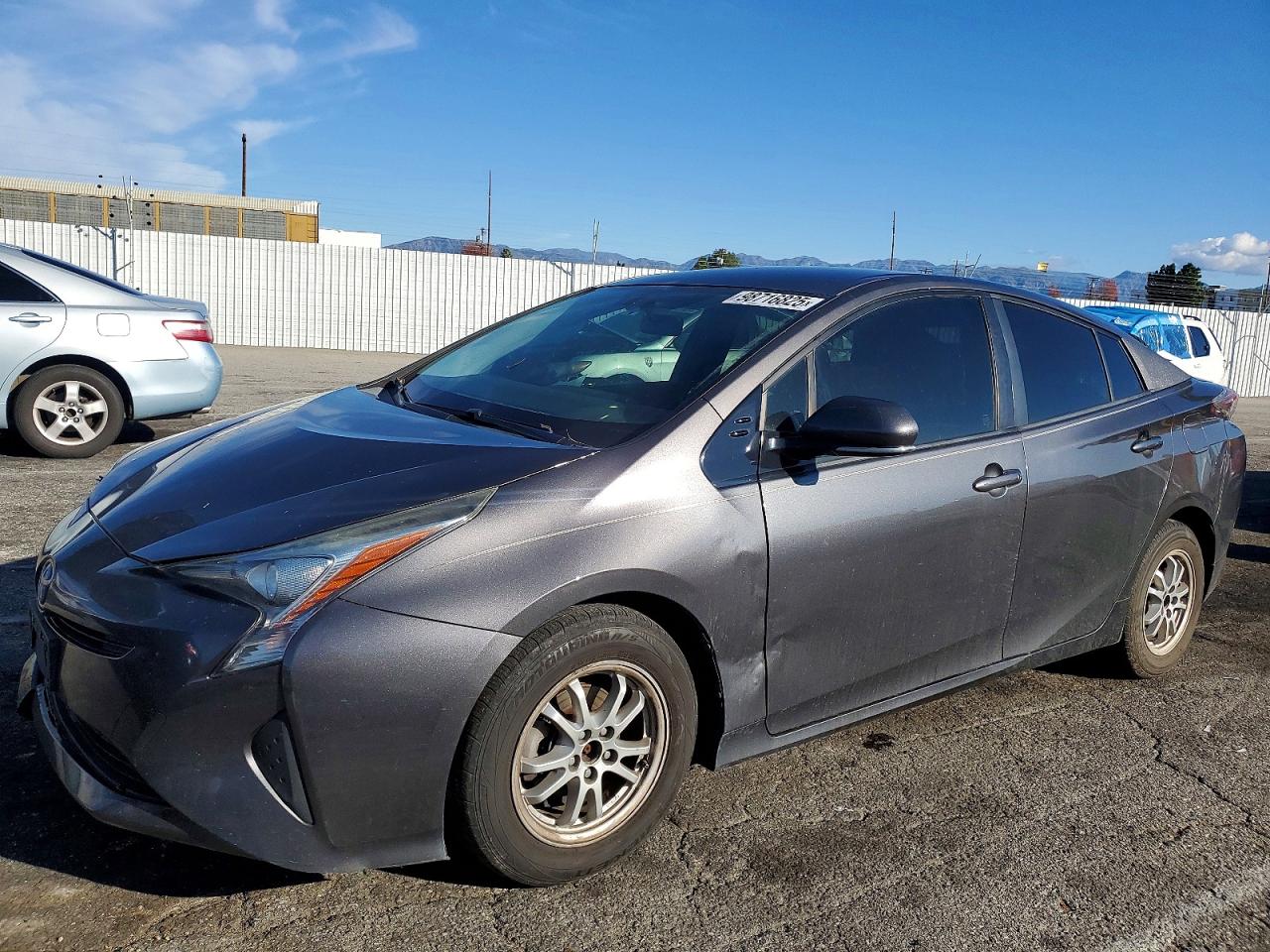 2016 TOYOTA PRIUS