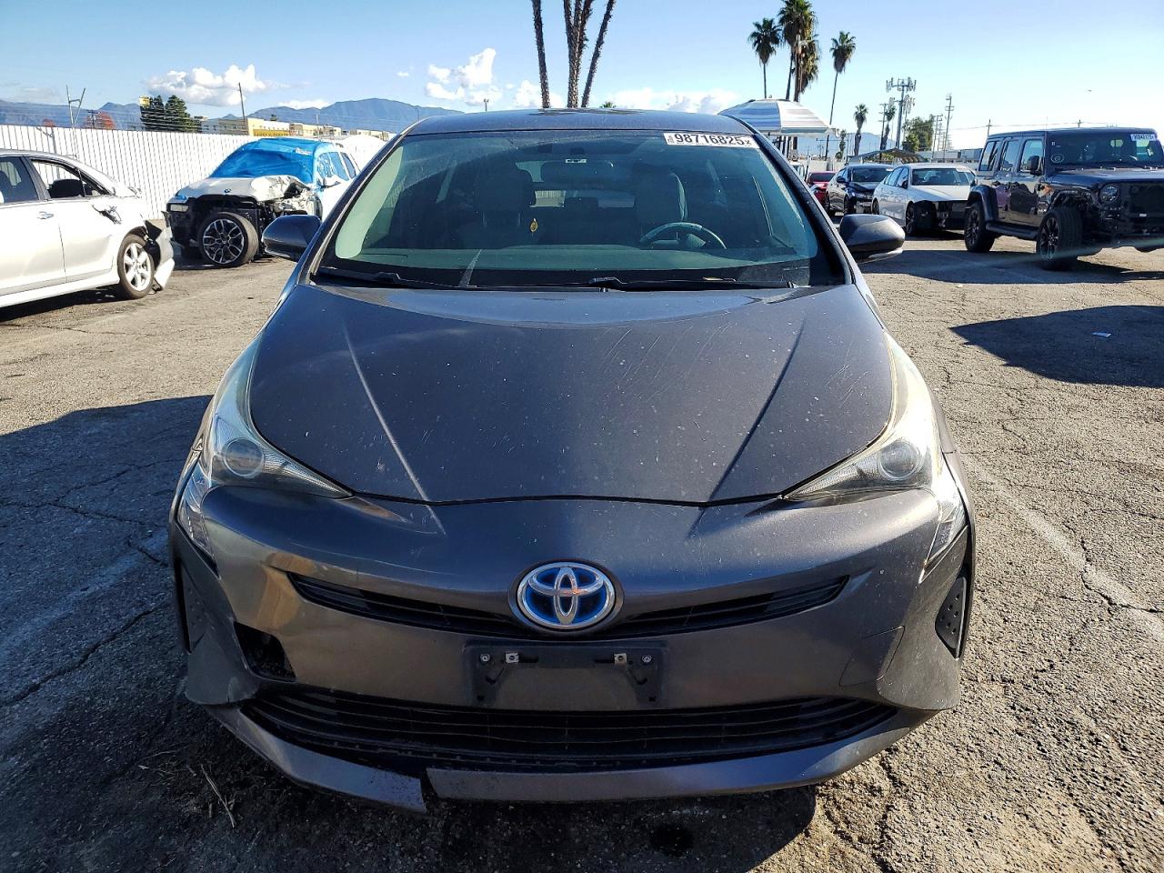 2016 TOYOTA PRIUS photo 5