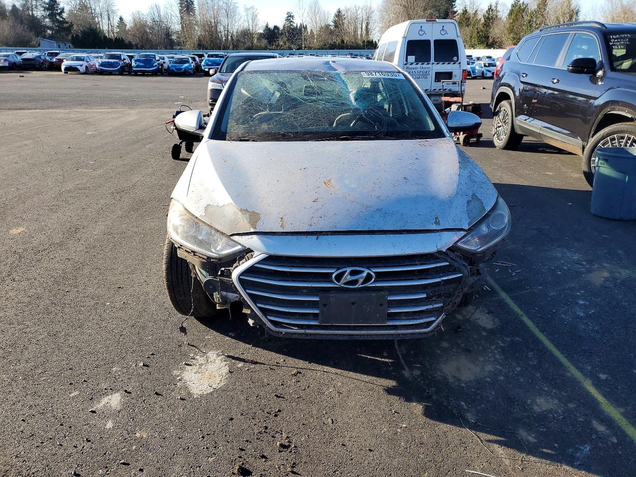 2017 HYUNDAI ELANTRA SE photo 5