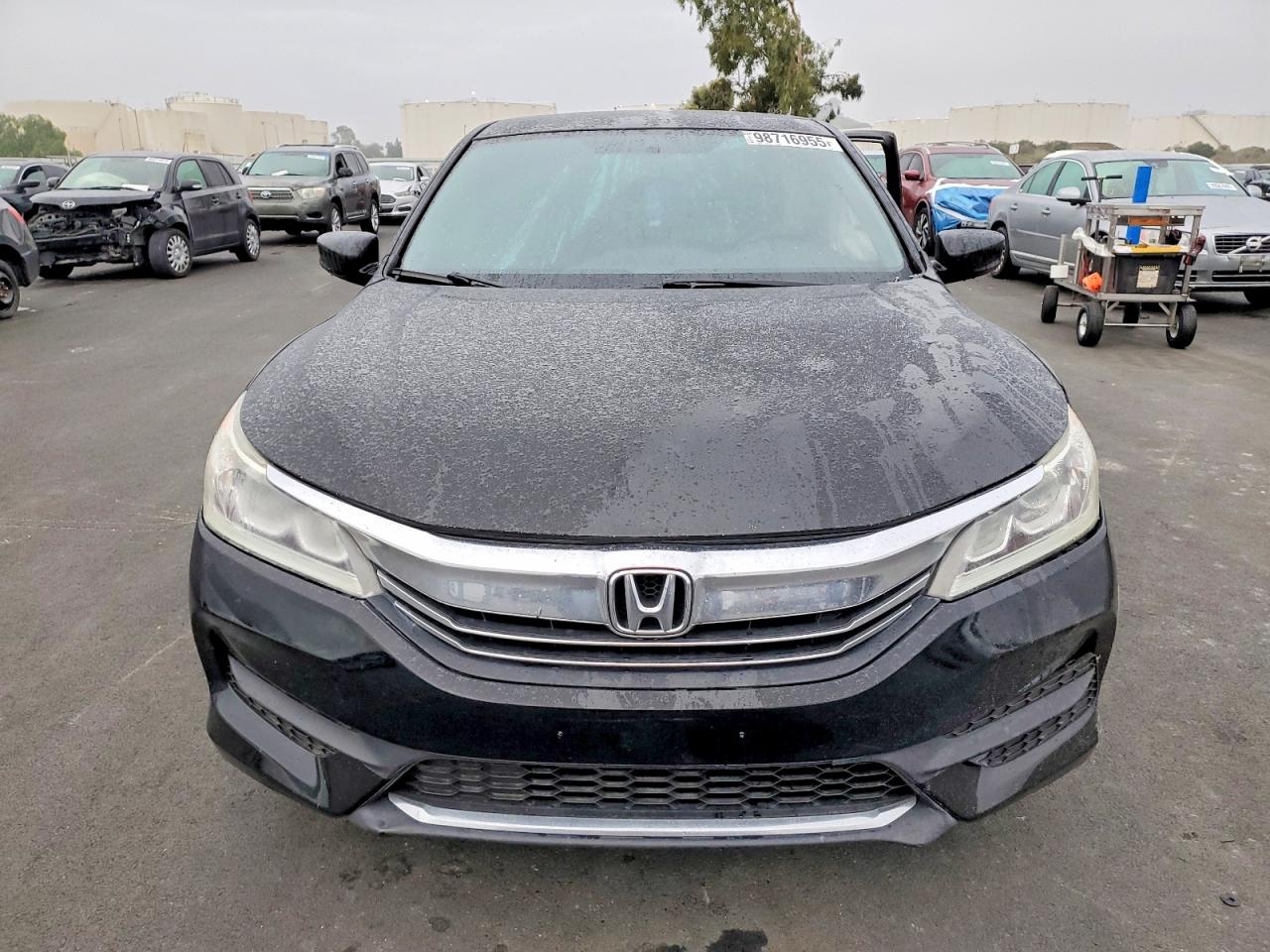 2016 HONDA ACCORD LX photo 5