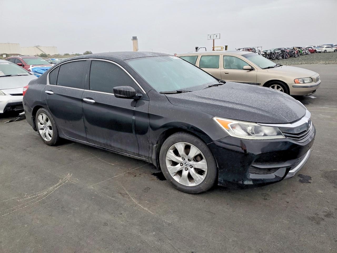 2016 HONDA ACCORD LX photo 4