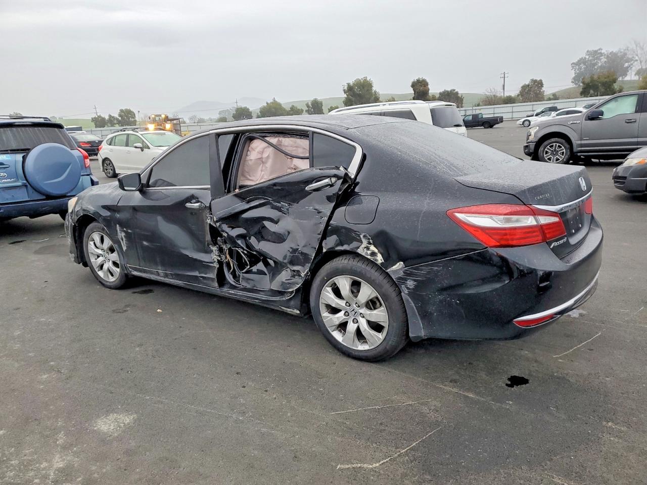 2016 HONDA ACCORD LX photo 2