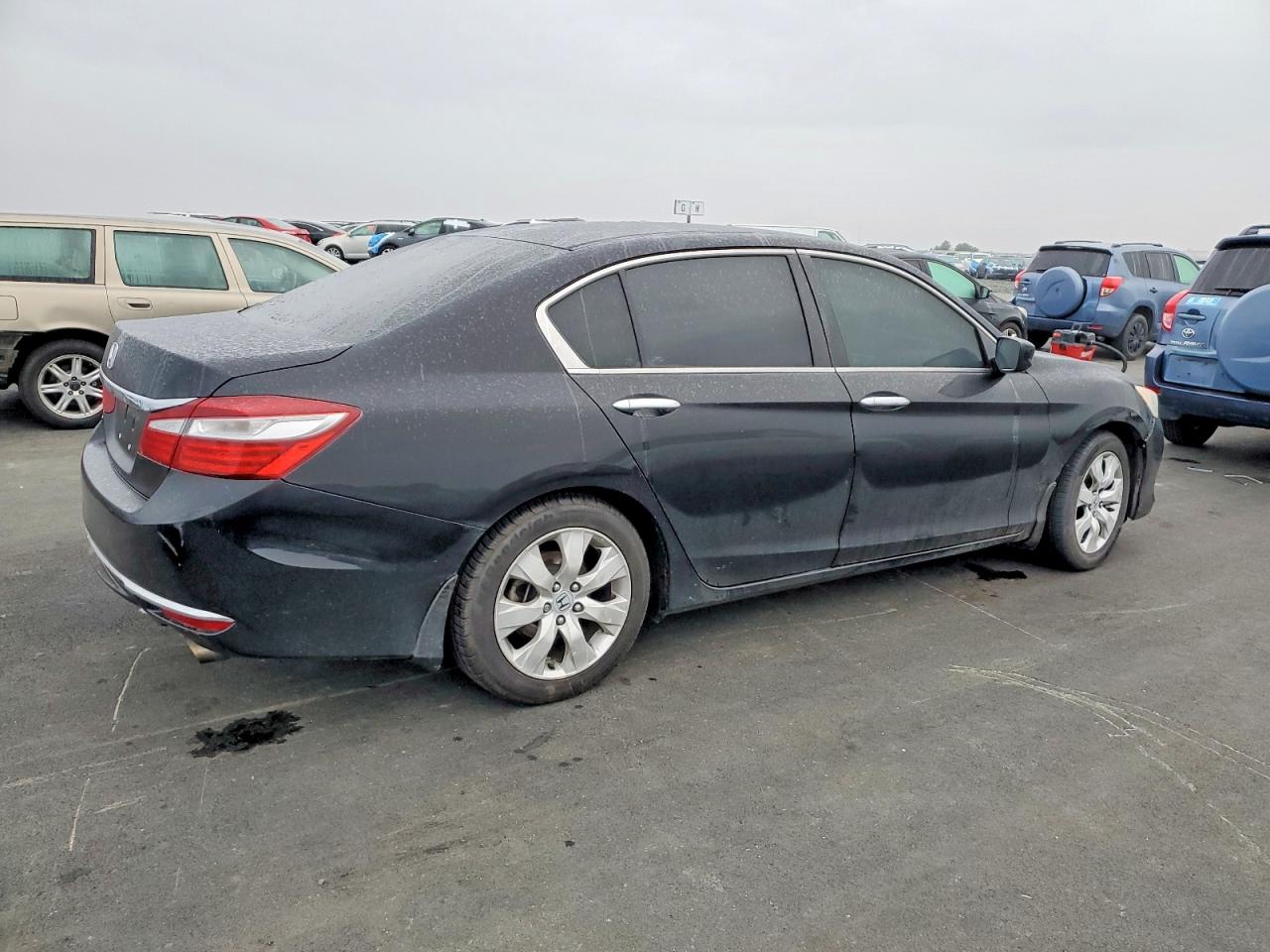 2016 HONDA ACCORD LX photo 3