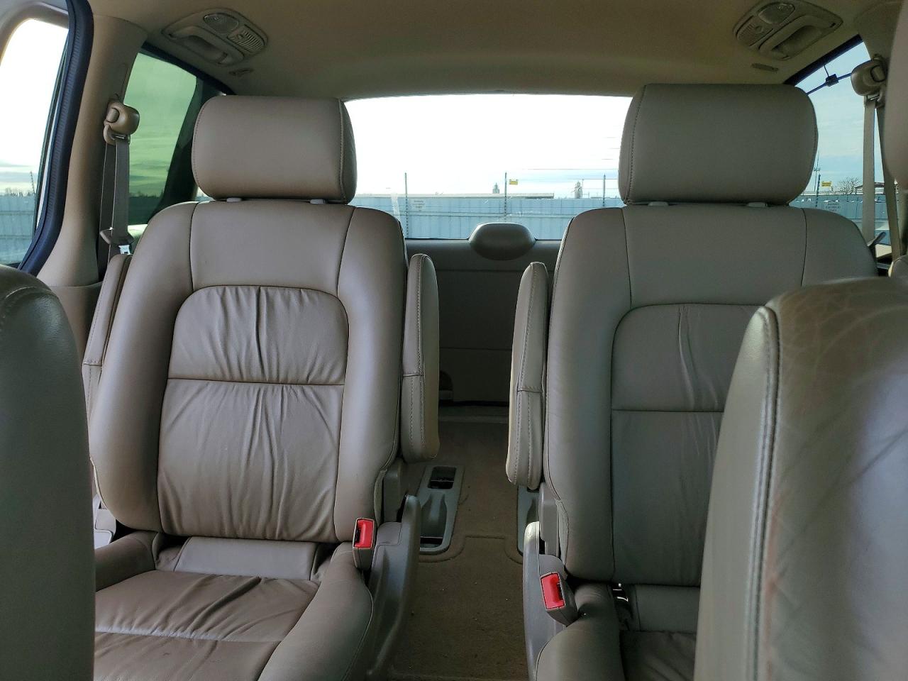 2003 KIA SEDONA EX photo 10