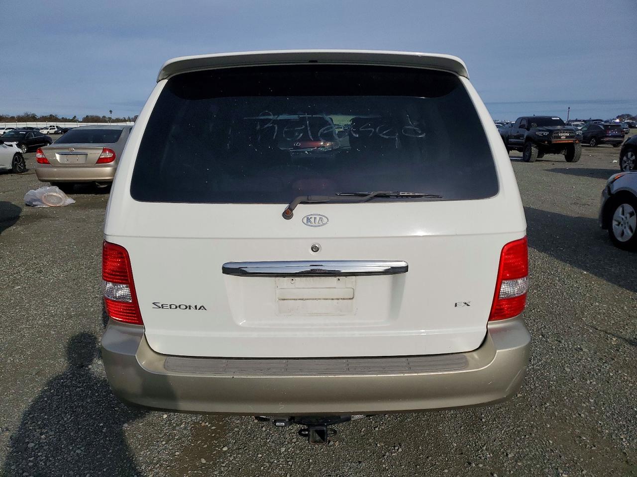 2003 KIA SEDONA EX photo 6