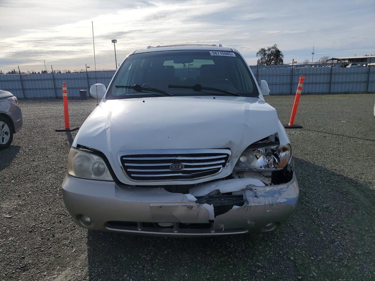2003 KIA SEDONA EX photo 5