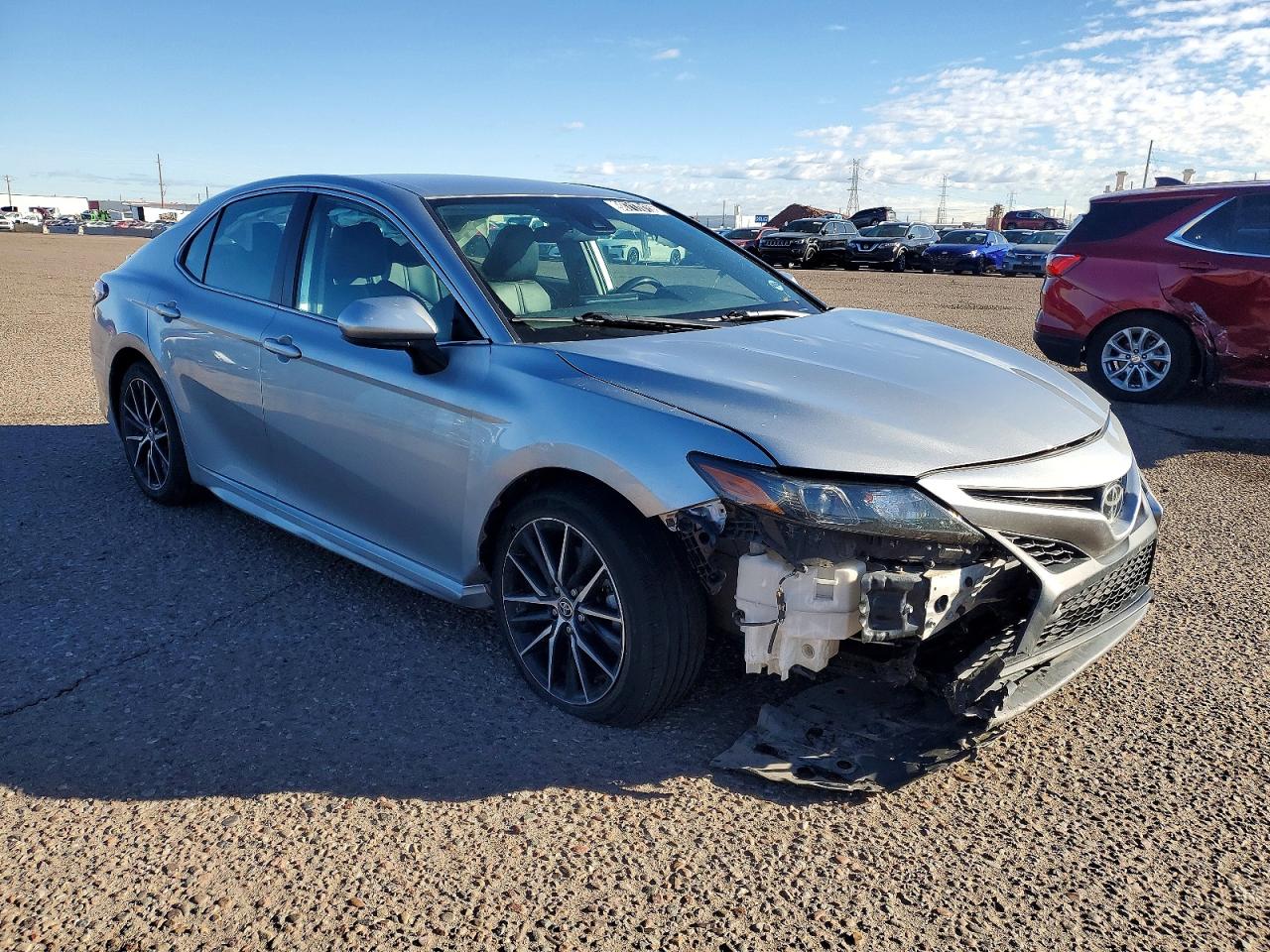 2021 TOYOTA CAMRY SE photo 4