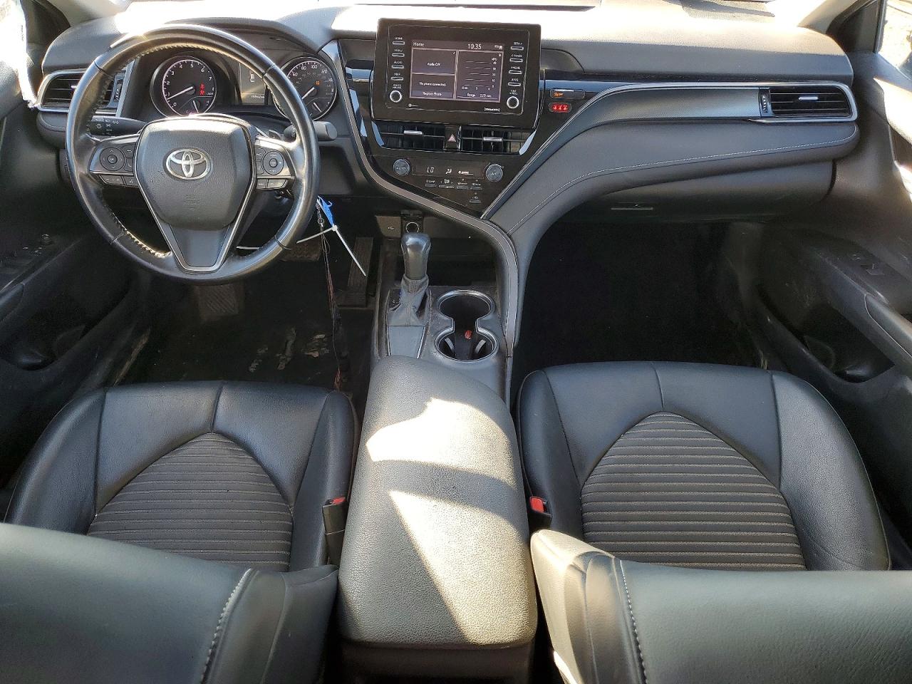 2021 TOYOTA CAMRY SE photo 8