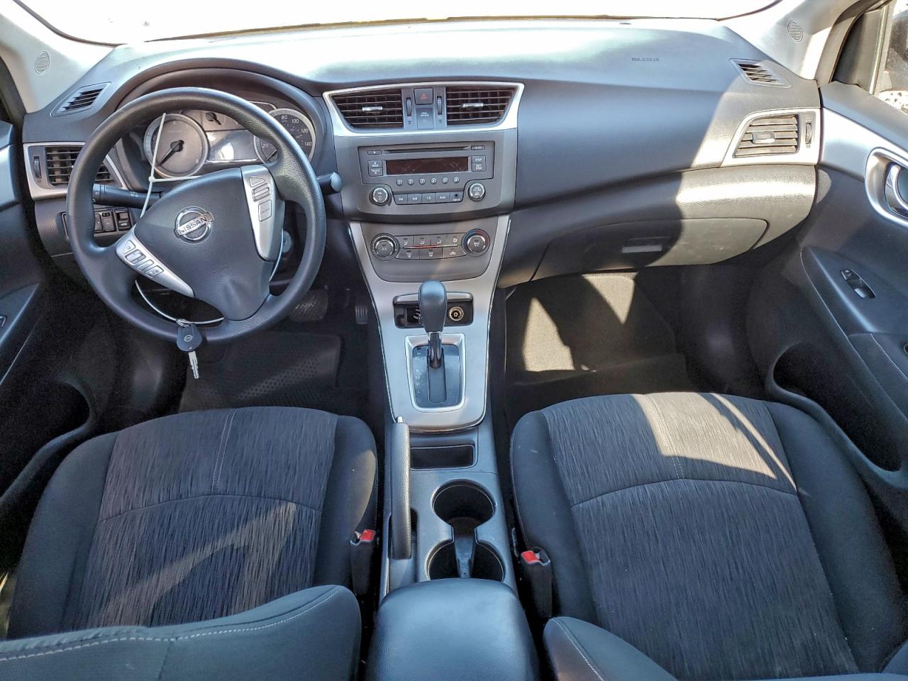 2014 NISSAN SENTRA S photo 8