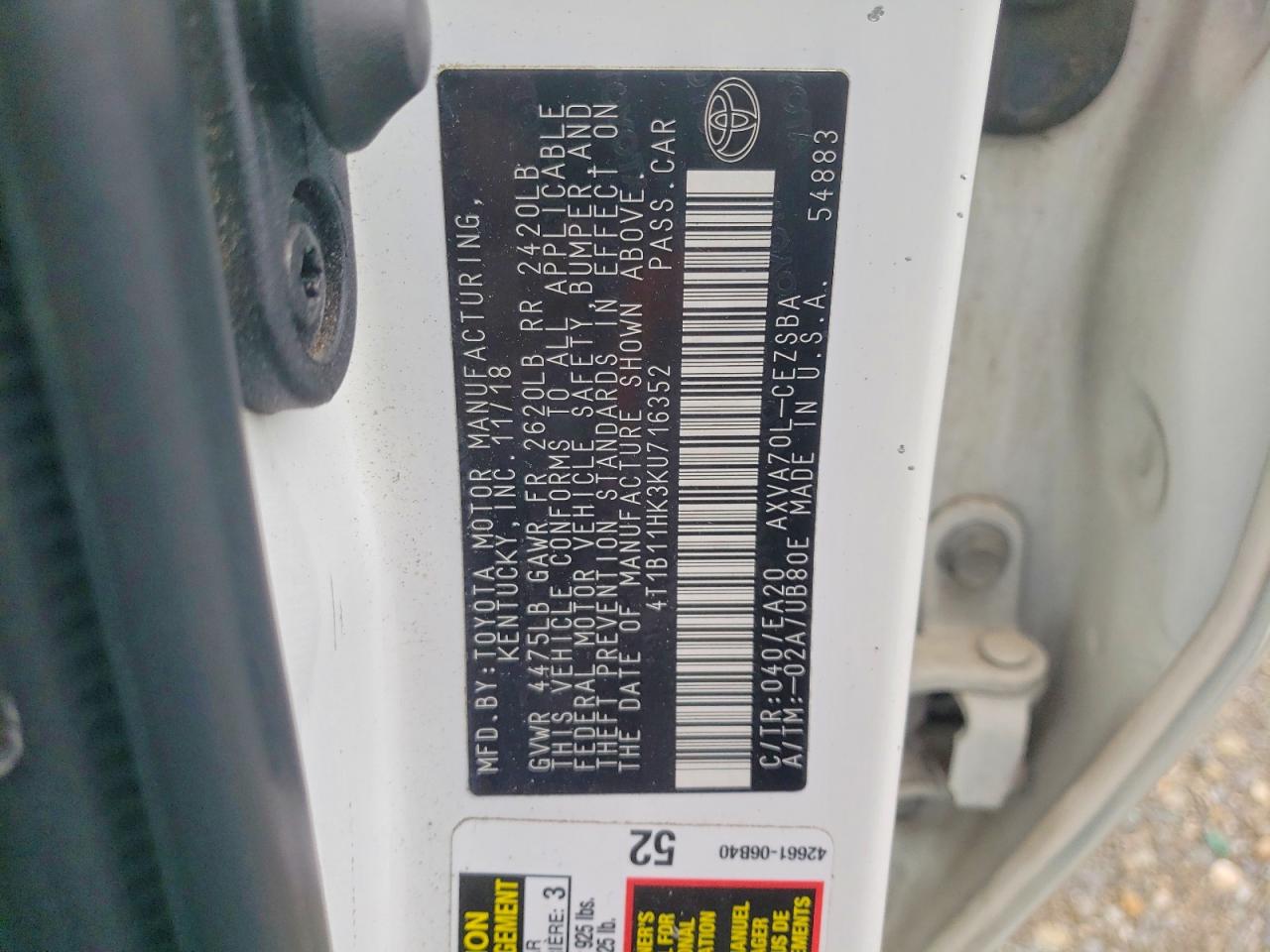 2019 TOYOTA CAMRY L photo 13