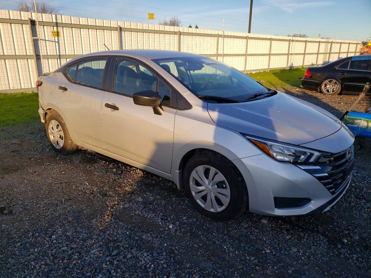 2025 NISSAN VERSA S photo 4