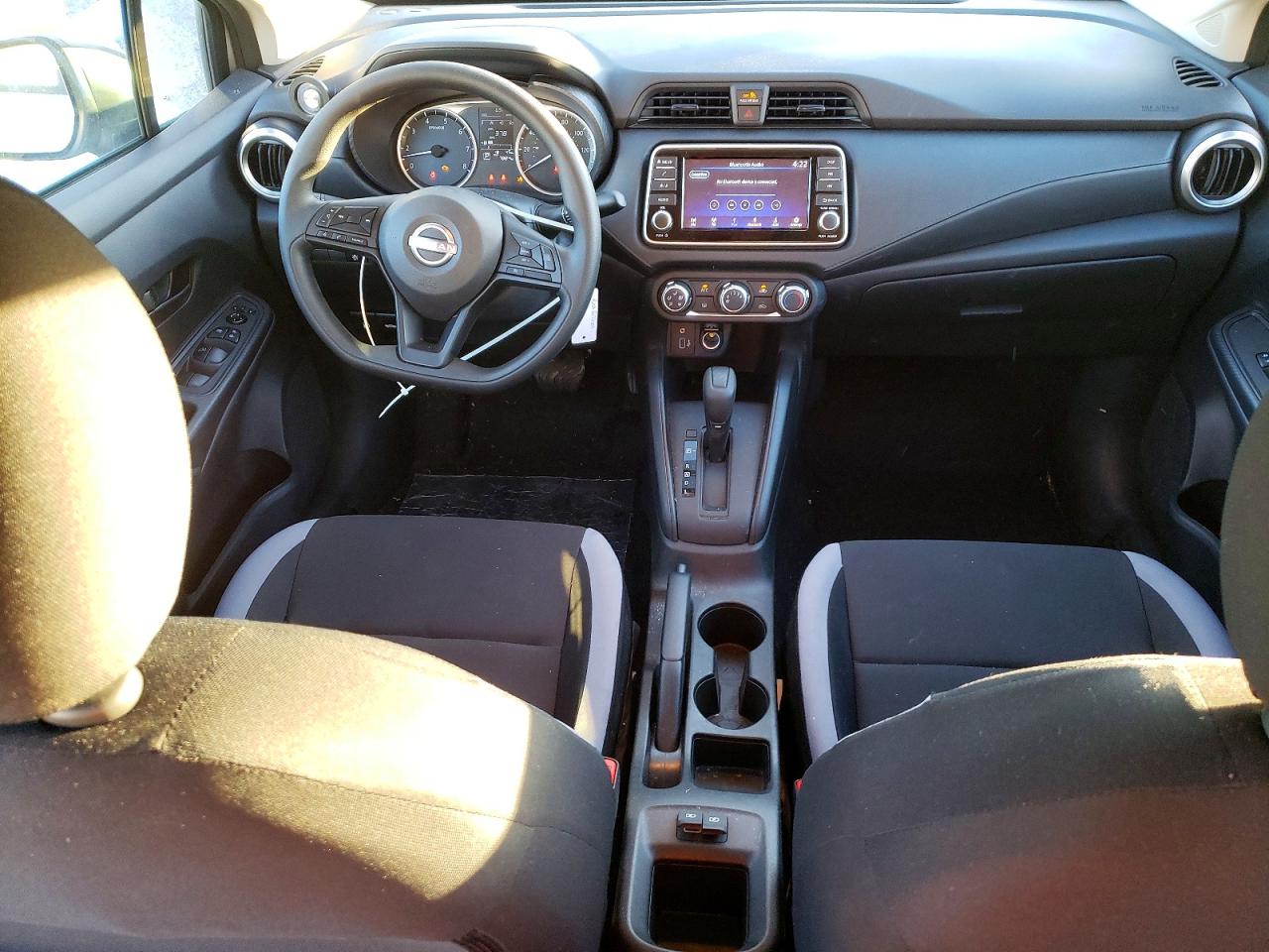 2025 NISSAN VERSA S photo 8