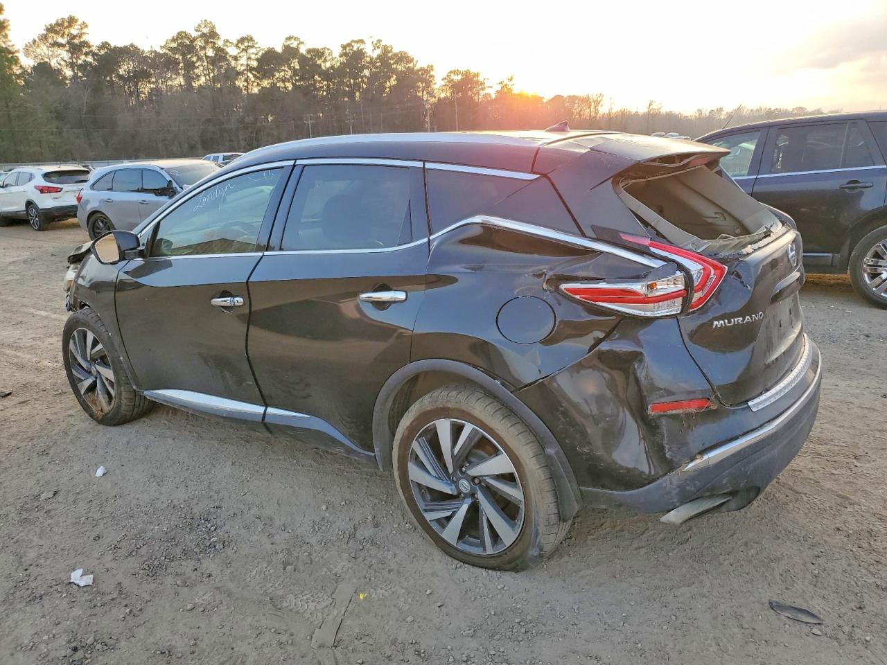 2015 NISSAN MURANO S photo 2