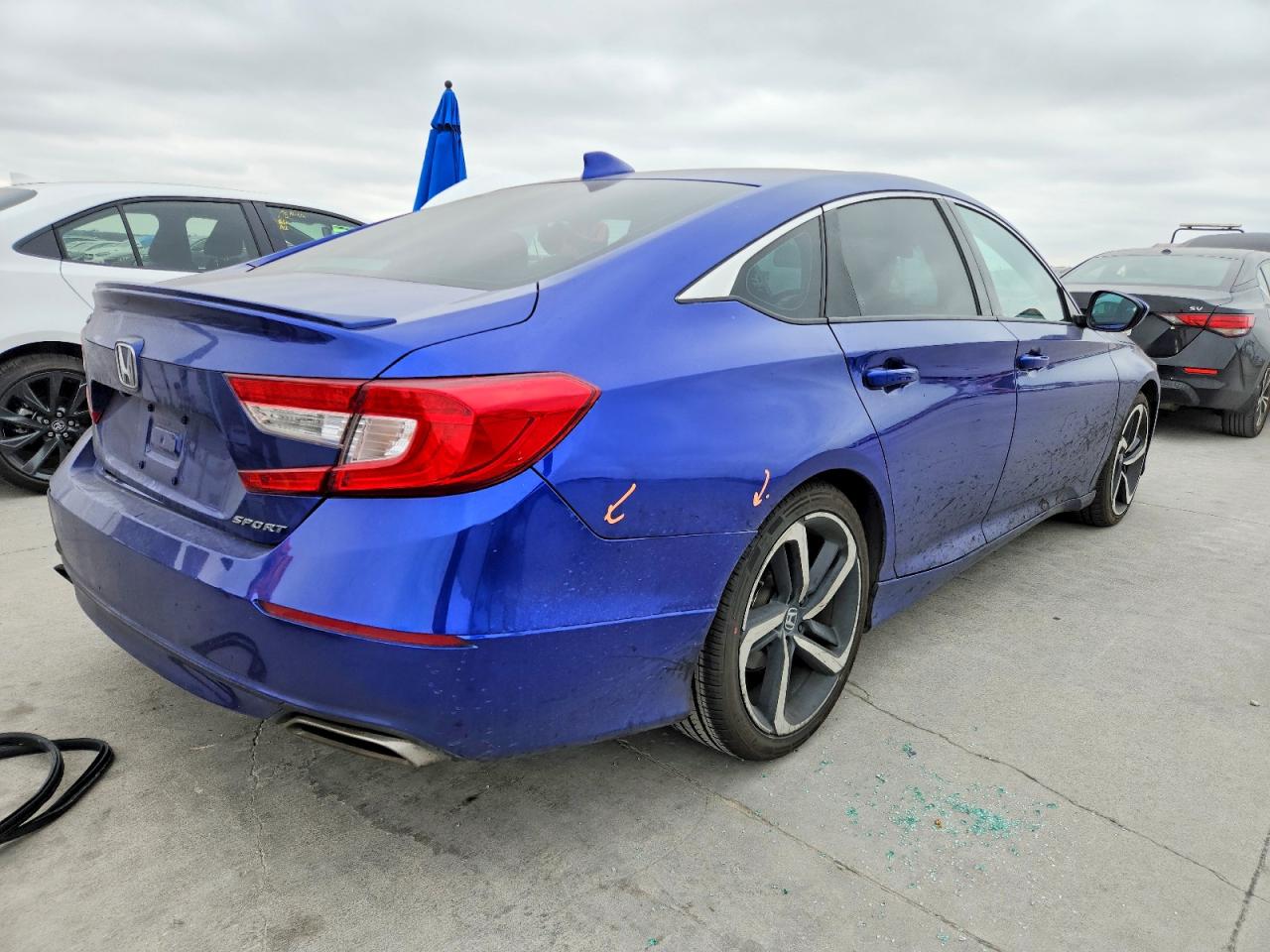 2018 HONDA ACCORD SPORT photo 3