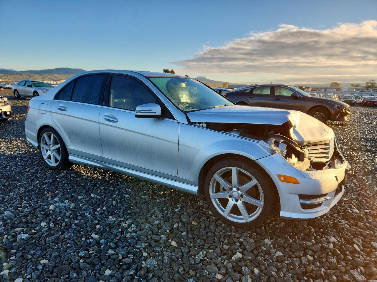 2014 MERCEDES-BENZ C 250 photo 4