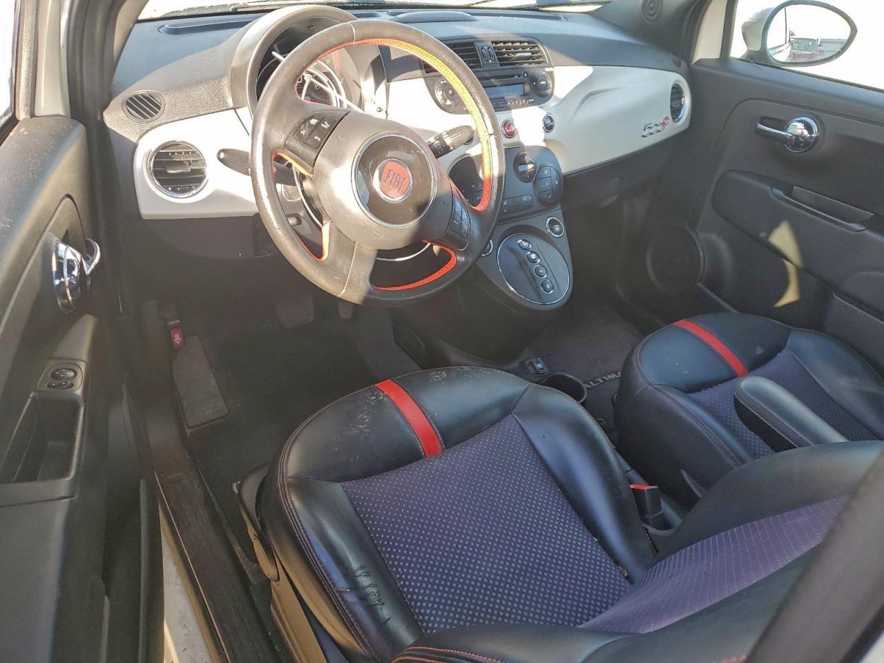 2015 FIAT 500 ELECTRIC photo 8