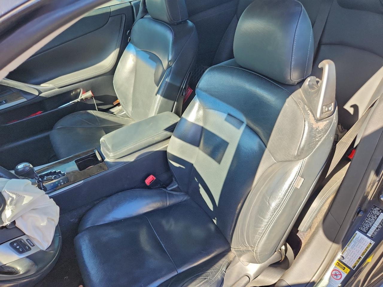 2011 LEXUS IS 250 photo 10