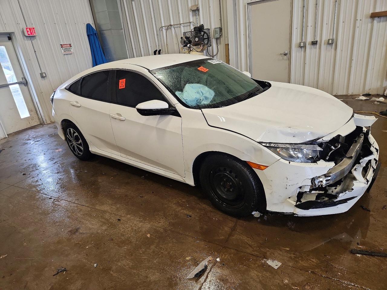 2016 HONDA CIVIC LX photo 4