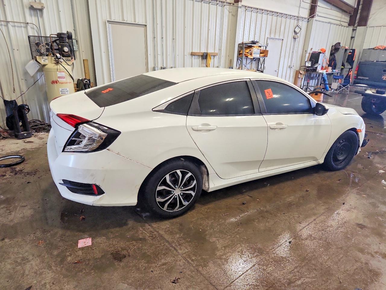 2016 HONDA CIVIC LX photo 3