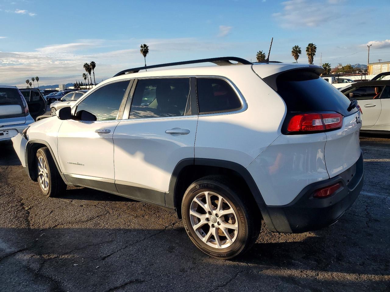 2018 JEEP CHEROKEE LATITUDE PLUS photo 2