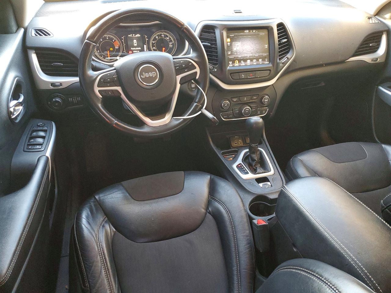 2018 JEEP CHEROKEE LATITUDE PLUS photo 8